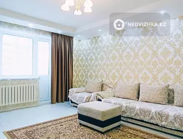 2-комнатная квартира, этаж 10 из 15, 70 м², посуточно