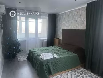 1-комнатная квартира, этаж 3 из 5, 32 м², посуточно