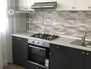 2-комнатная квартира, этаж 4 из 5, 55 м², на длительный срок