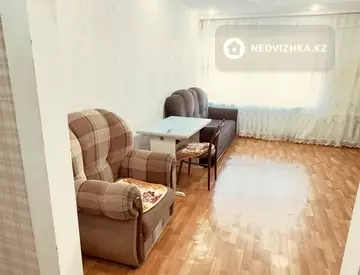 2-комнатная квартира, этаж 3 из 10, 53 м²